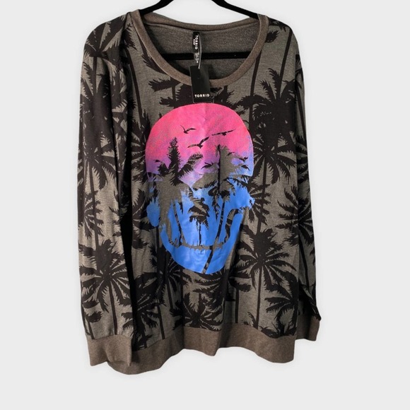 TORRID GRAY MICRO MODAL SKULL PALM TREE SLEEP SWEATSHIRT SIZE 3X NWT - Picture 5 of 7